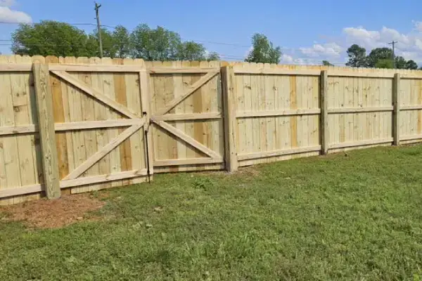 Shadowbox Fence Installation