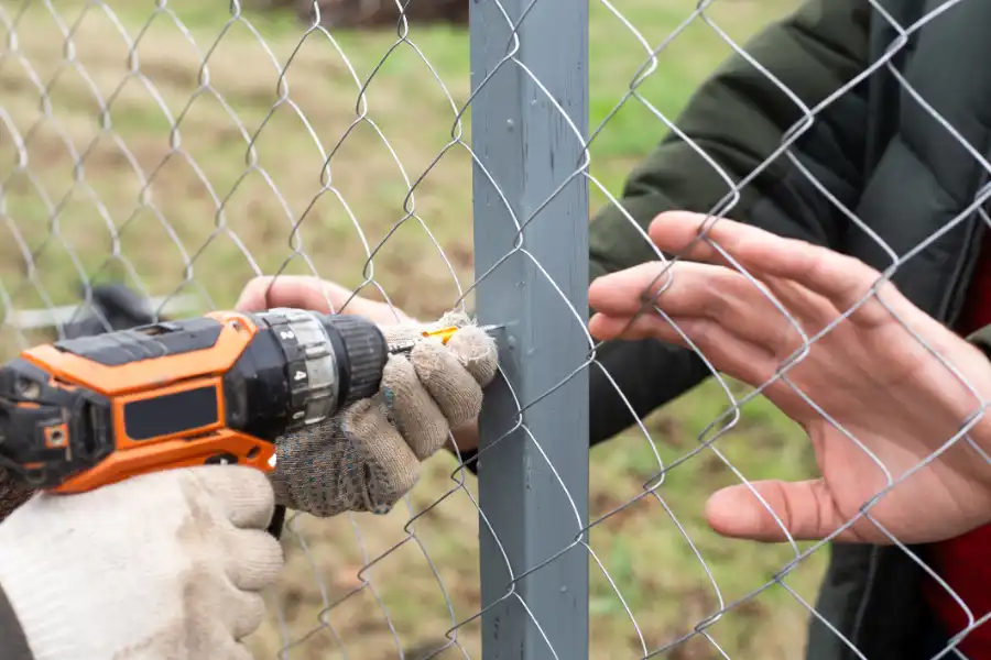 Reputable Galvanized Chain-Link Fence Installation Decatur, AL